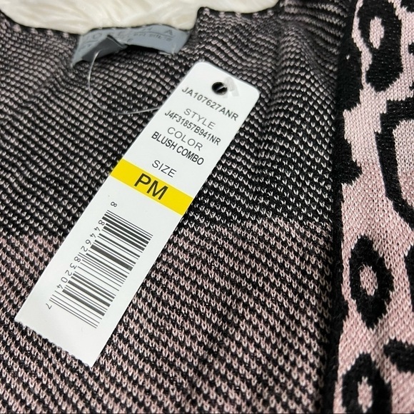Joseph A Animal Print Woman’s Open Front Cardigan Size MP NWT - Picture 4 of 12